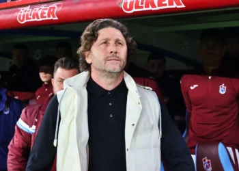 Trabzonspor Fatih Tekke’den çok memnun! Maaşına tam 72,5 milyon TL zam