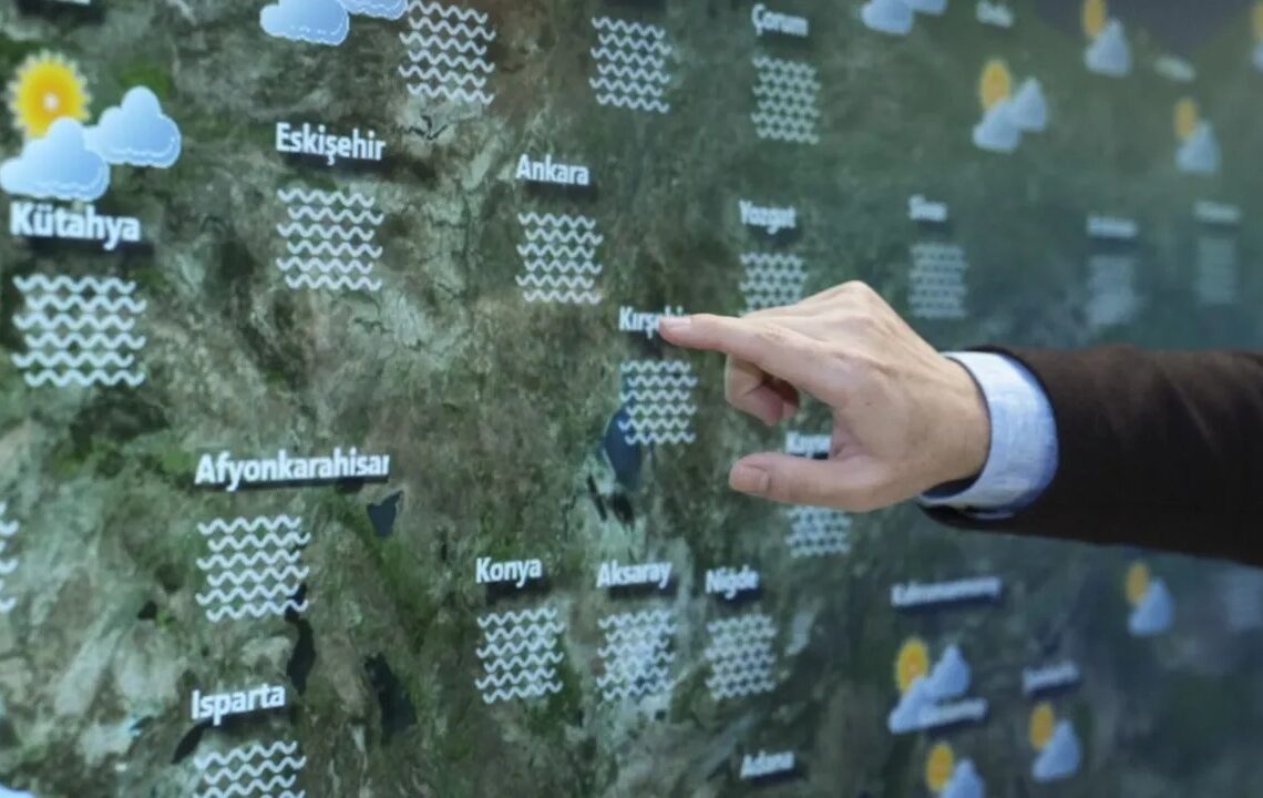 Hafta sonu planı yapan yandı: Soğuk ve yağış gitmiyor