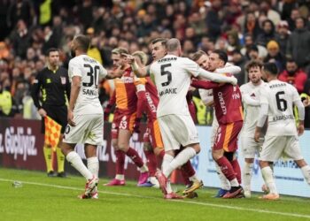 Galatasaray evinde Gaziantep FK ile 1-1 berabere kaldı