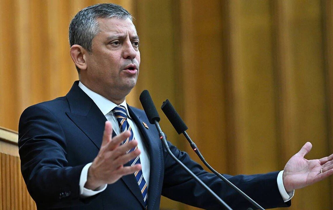 Özgür Özel’den Nusaybin’de Türk Bayrağı tepkisi “Provokasyon amacına ulaşamayacak”