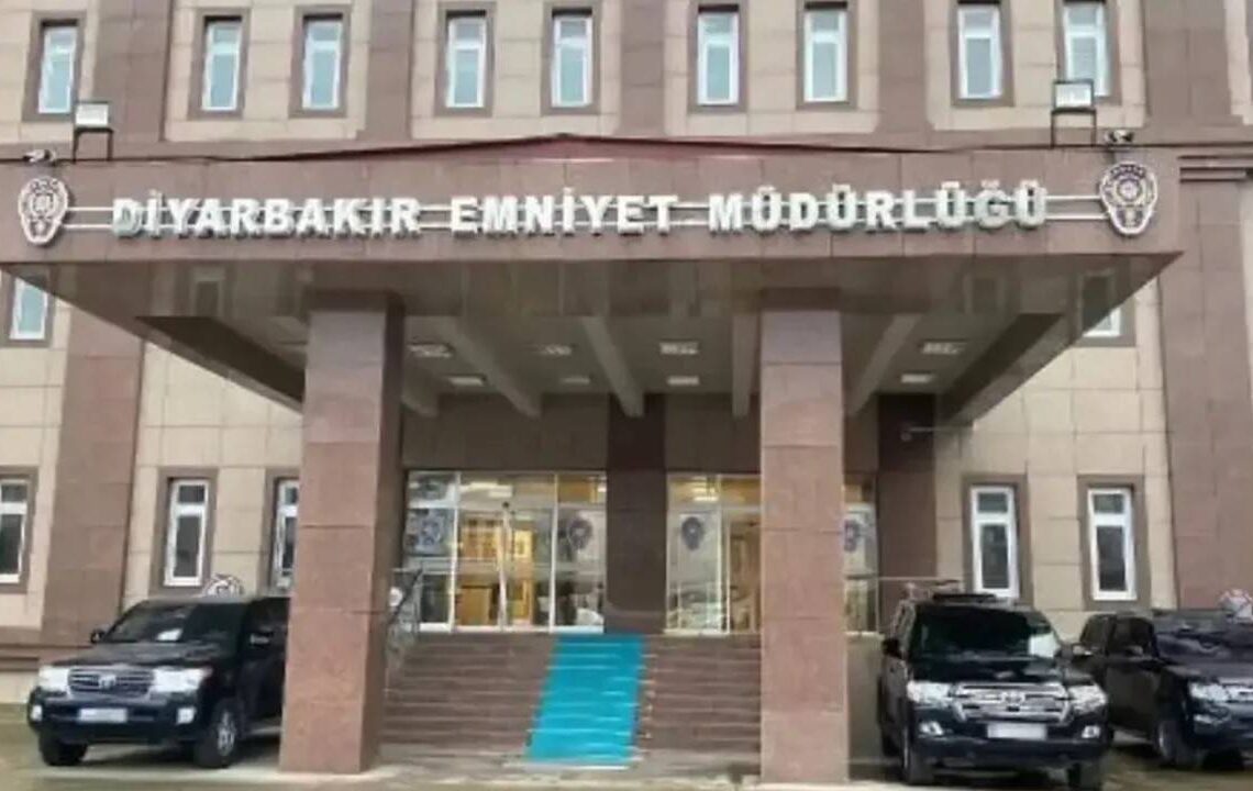 Diyarbakır’da Bomba Paniği! Emniyet Binasına EYP Atıldı