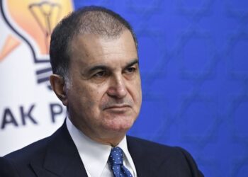 AK Parti Sözcüsü Ömer Çelik’in Suriye mesajı dikkat çekti! Kürtler “terör vesayeti”nden kurtulmalı