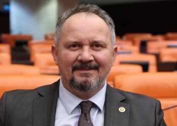 Ak Partili vekil Mestan Özcan isyan etti! “Maaşım yetmiyor”