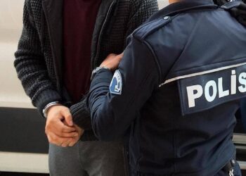 Dolandırıcılar Çıkan Anlaşmazlık Yüzünden Birbirini İhbar Etti