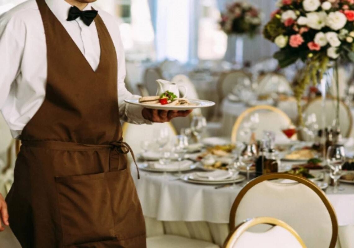 Resmi Gazete’de yayımlandı! Servis Masa ve Kuver Ücretine Net Yasak