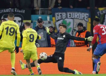 Fenerbahçe Romanya’dan 1 puanla döndü! Avrupa’da son 16 için play-off oynayacak