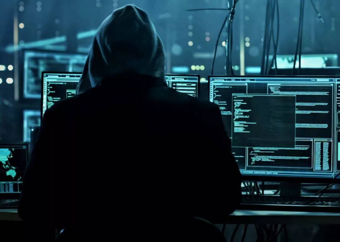 Gmail ve Facebook Dahil Hesap Bilgileri Çalındı! Yüzbinlerce Hesap Verisi Sızdı