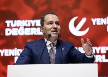 Fatih Erbakan Adaylığını Açıkladı Yeniden Refah Partisi Seçime Kendi Adayıyla Girecek