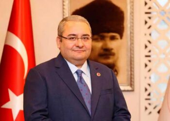 Siyaset Kulisleri Çalkalanıyor! Mesut Özarslan Parti Değiştiriyor İddiası Gündemde