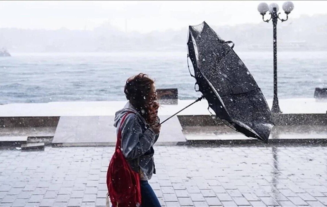 Akdeniz’de Fırtına Alarmı! Okullar Tatil Edildi
