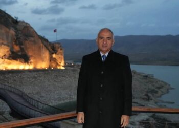 Bakan Ersoy Batman’da Hasankeyf Ören Yeri’ni İnceledi
