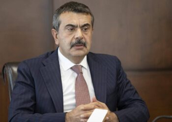 Bakan Tekin’den Sert Eleştiri “Anayasadan, Kanunlardan Bahsettim”