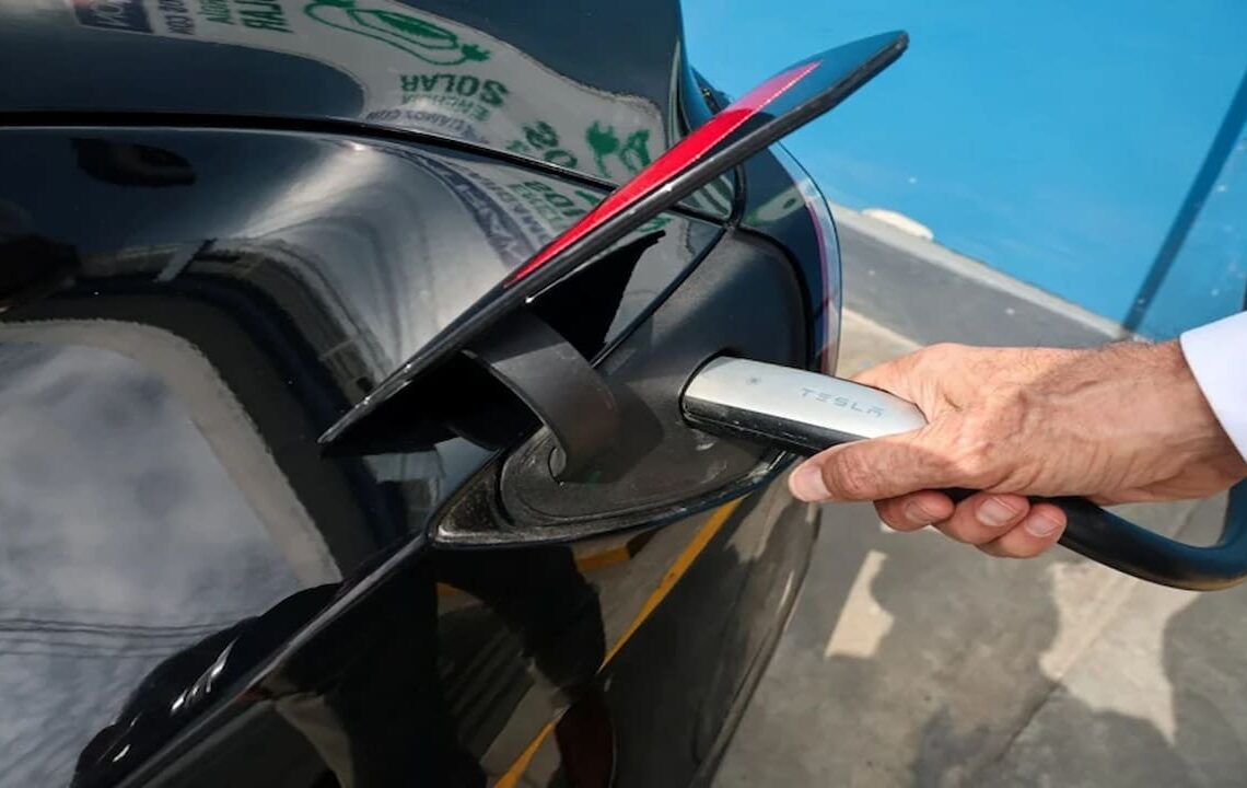 AB’den Çinli Elektrikli Araçlara Ek Vergi: Otomotiv Sektöründe Kartlar Yeniden Dağıtılıyor