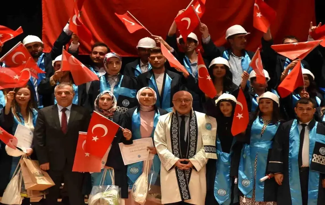 Tomarza MYO’da Şed Bağlama Coşkusu