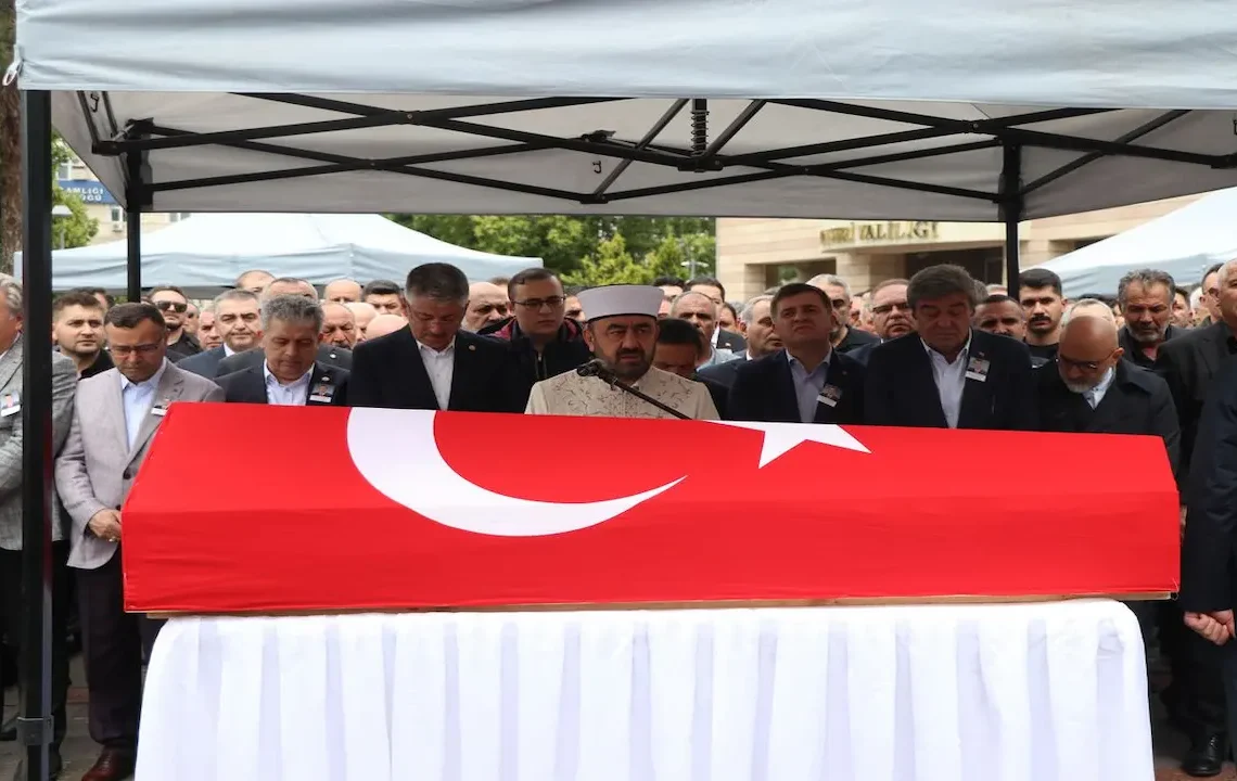 Kalp Krizi Sonucu Hayatını Kaybeden Kayseri Vali Yardımcısı İçin Tören Düzenlendi