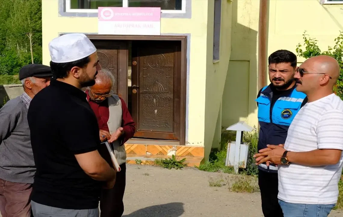 Van’da Kuduz Vakası Tespit Edilen Mahallede Karantina Tedbirleri Başlatıldı