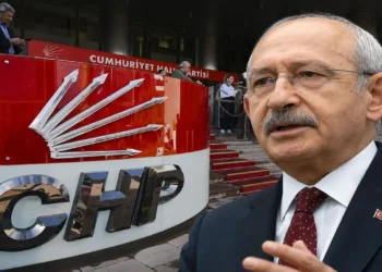 CHP’de 7 il başkanı görevden alındı