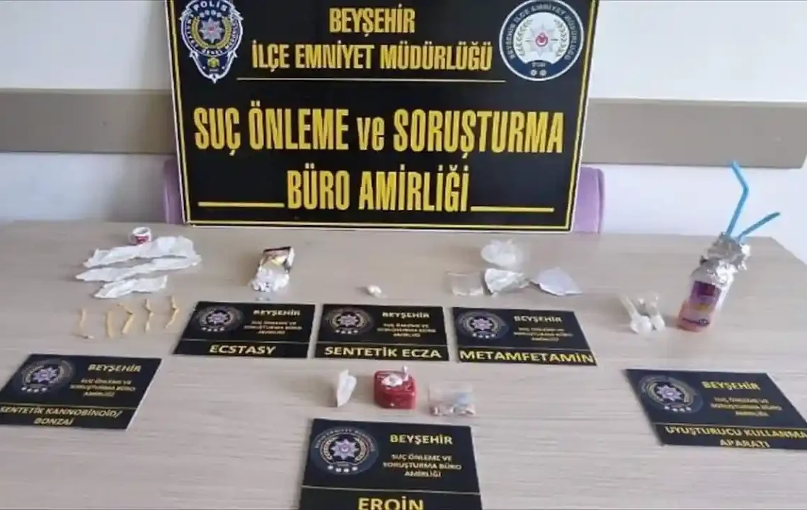 Konya’da uyuşturucu operasyonunda yakalanan 2 zanlı tutuklandı
